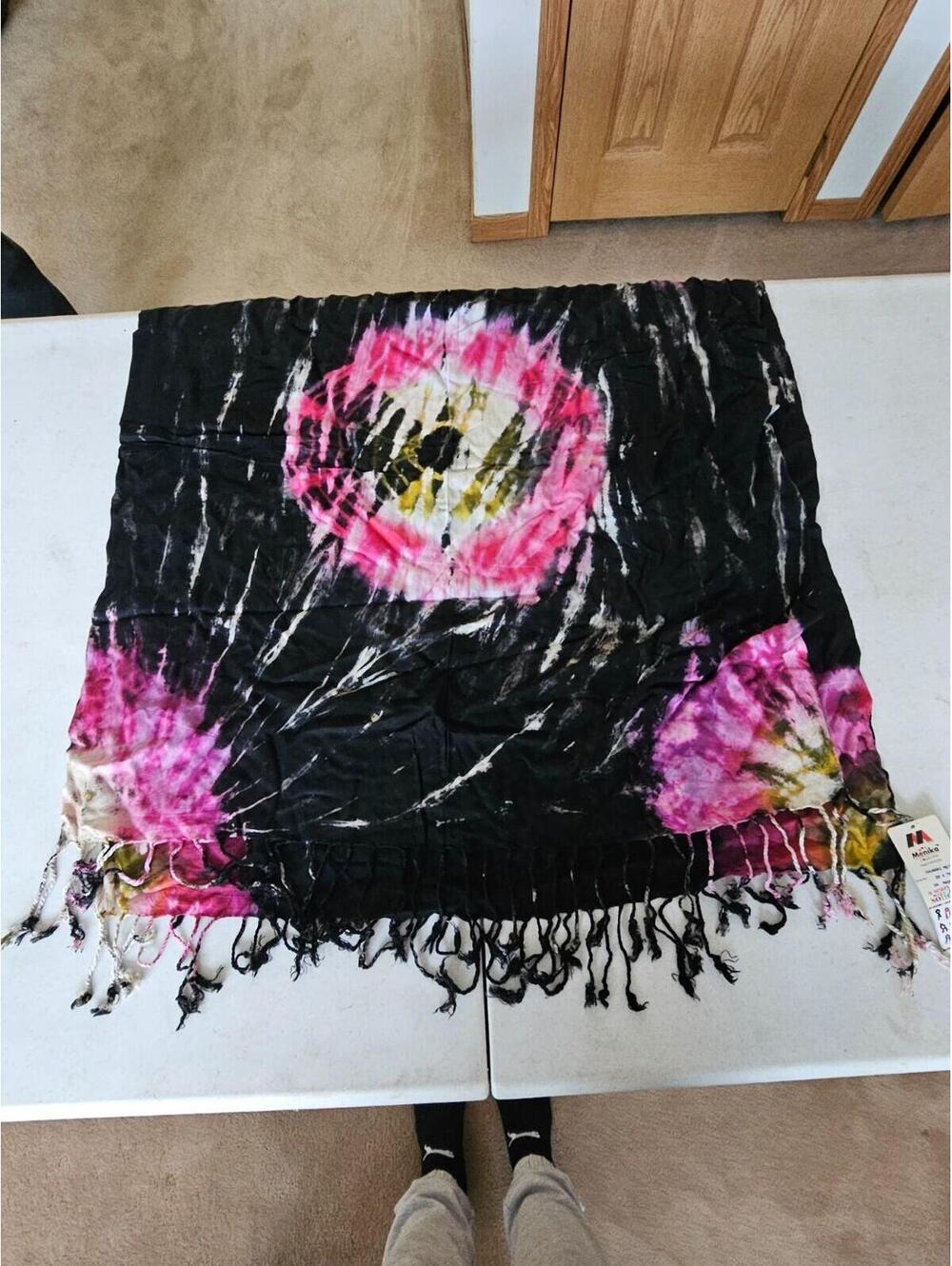 Bright Tie-Dye Chunari Metty Scarf – Boho Fringe Wrap 28x72 (New with Tags) - Picture 2 of 4